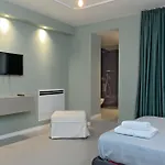 B&bari, Via Cairoli - Le Di Aurelia 3*