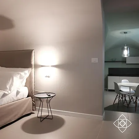 B&bari, Via Cairoli - Le Di Aurelia 4*